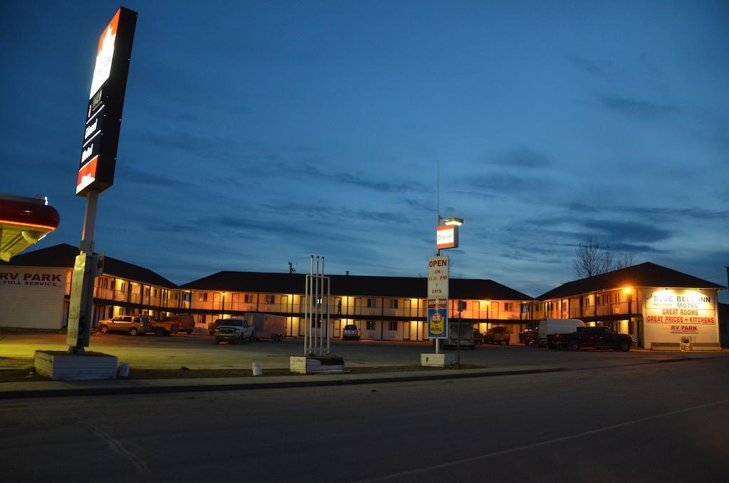 Blue Bell Inn Fort Nelson Exteriör bild